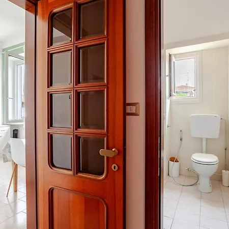 Apartment House 5 Minutes From *