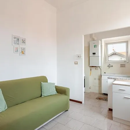 House 5 Minutes From Lejlighed Arona