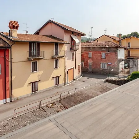House 5 Minutes From Apartment Arona