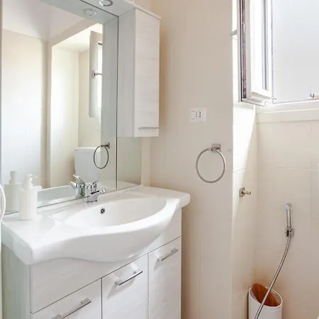 House 5 Minutes From Apartment Arona