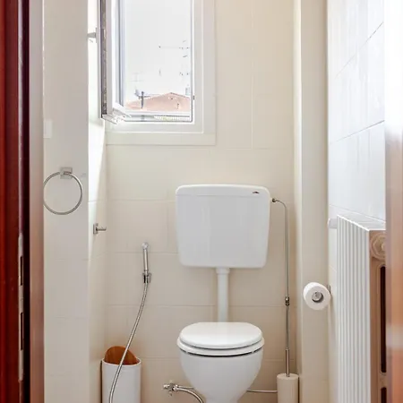 House 5 Minutes From * Arona