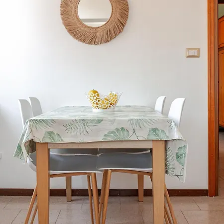 Appartement House 5 Minutes From Arona